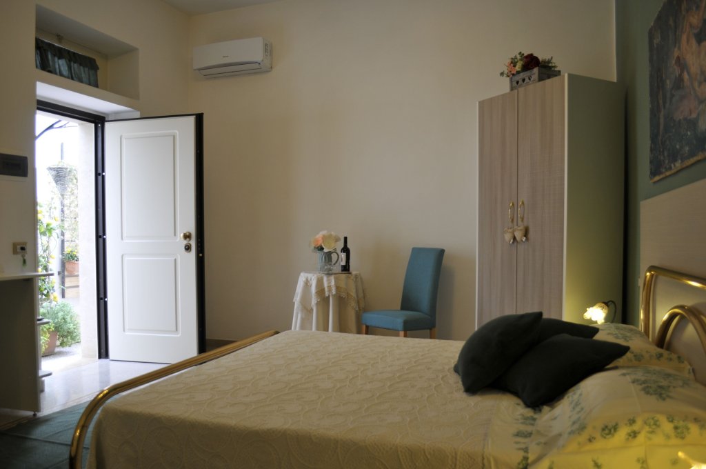 Фото B&b V&v Suite & Breakfast