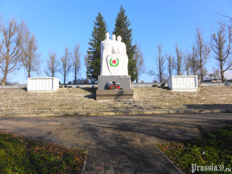 Monument, memorial Мемориальный комплекс на братской могиле советских воинов, Kaliningrad Oblast, photo