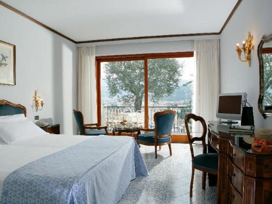 Фото Grand Hotel Capodimonte