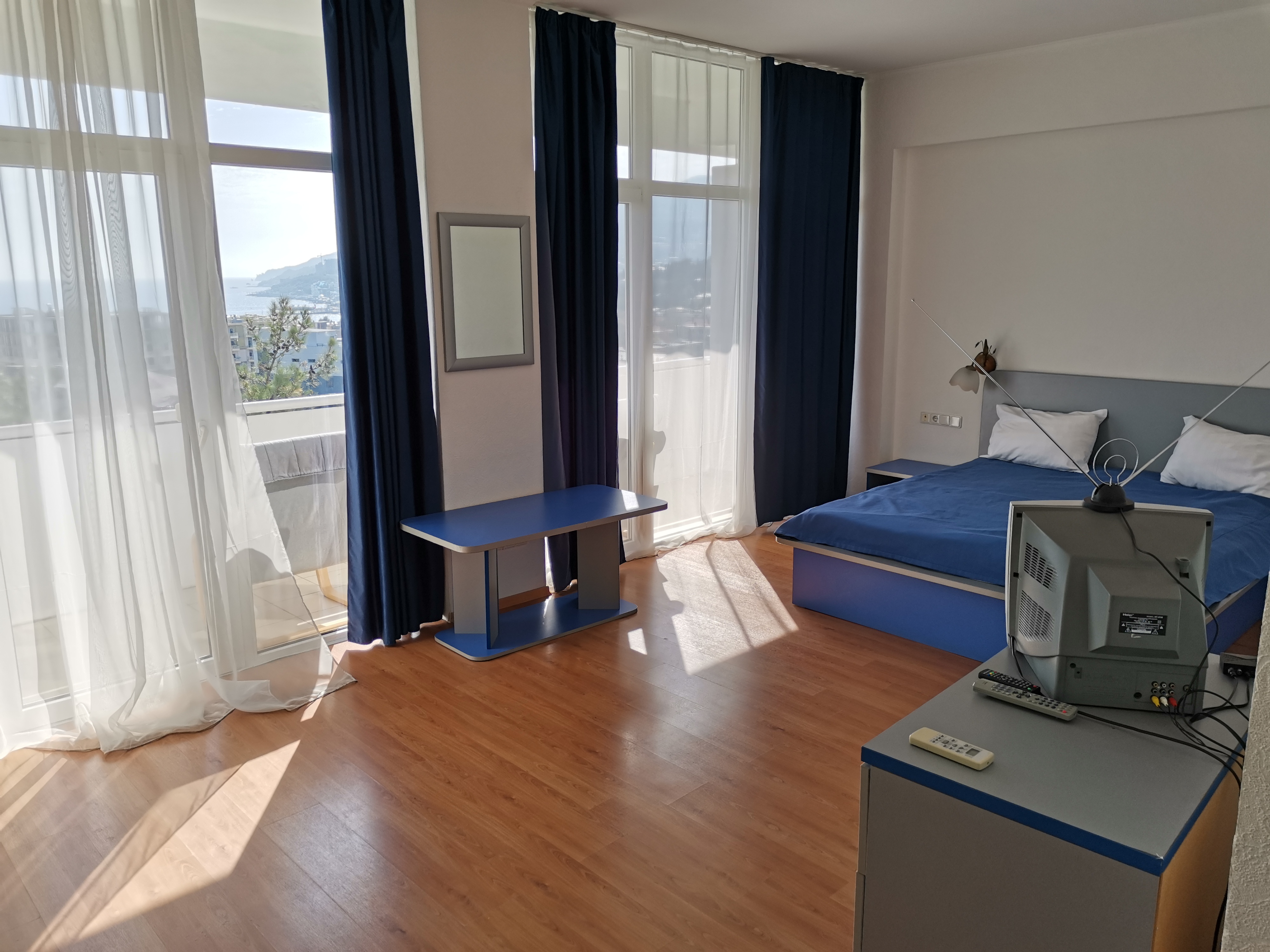 Фото Адмирал Ялта