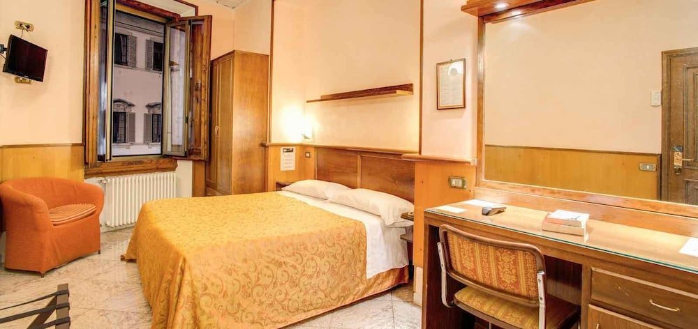 Фото Hotel Lorena