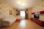 Апартаменты Квартиров на ул. Добровольческой бригады, 28 (9 Maya Street, 77с1), alojamiento en alquiler diario