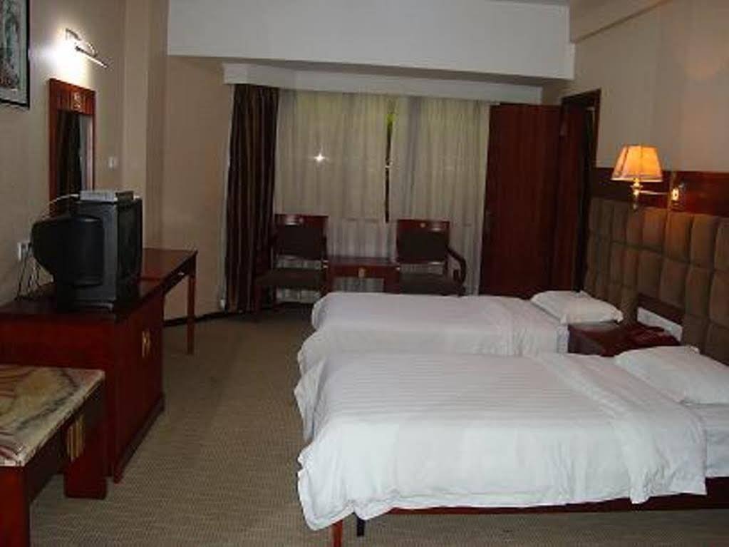 Фото Guangxin Hotel Shenzhen