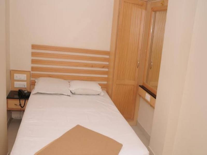 Фото Hotel Raamus