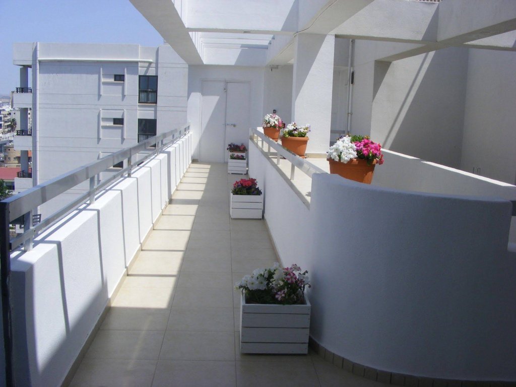 Фото Sun Hall Beach Hotel Apts