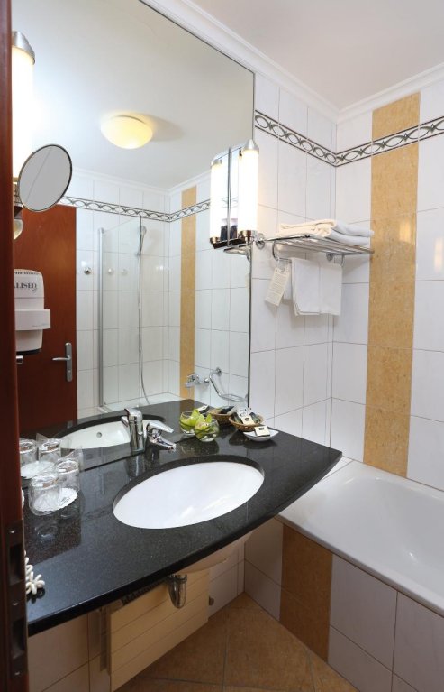 Фото Thermal Margaret Island