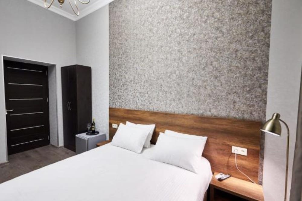 Фото 2nd Floor Tbilisi Boutique Hotel