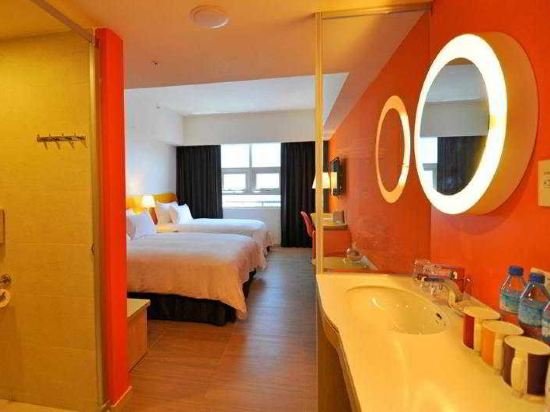 Фото A. Maz. Inn Kenting