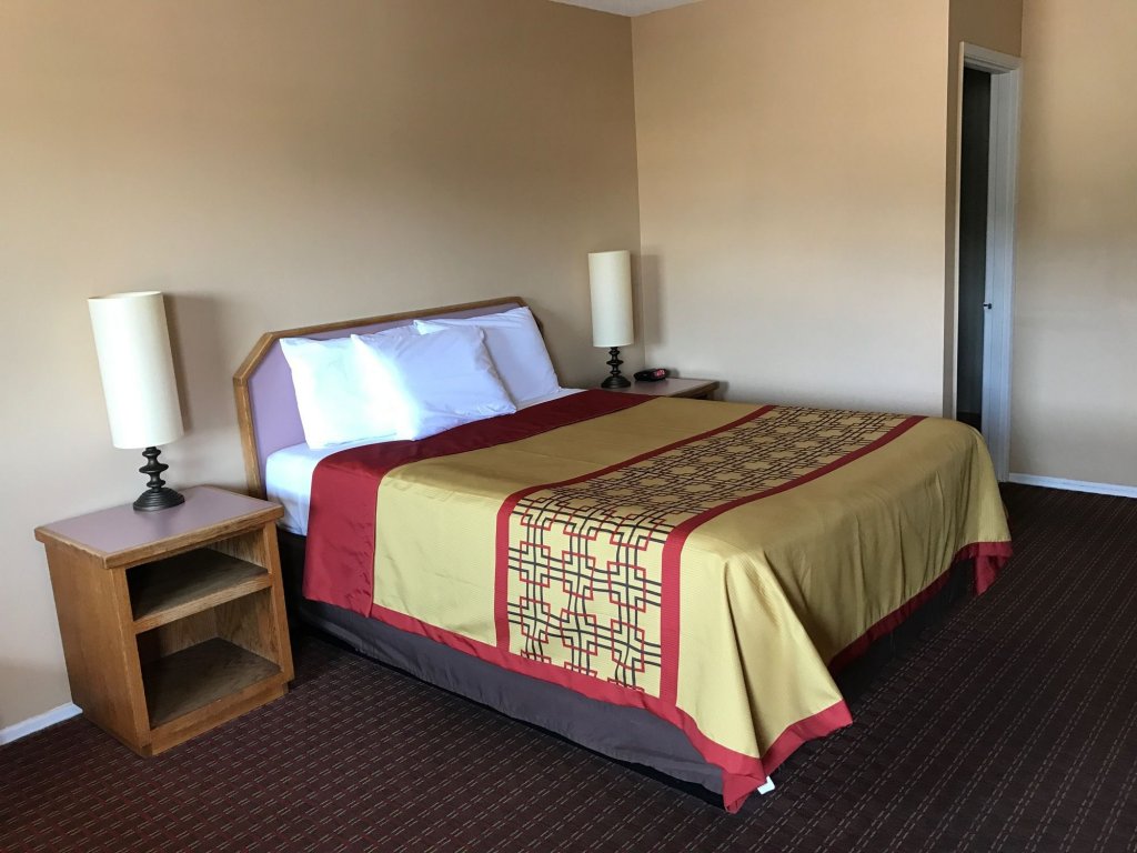 Фото Scottish Inn