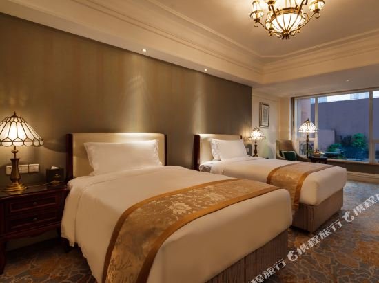 Фото Chongqing Auwi Hotel