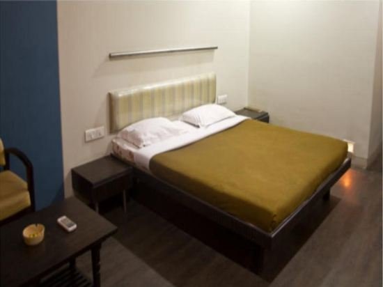 Фото Отель Aurangabad Gymkhana Club