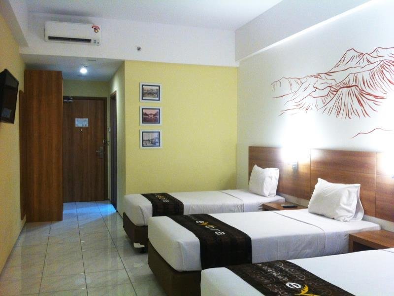 Фото Evora Hotel