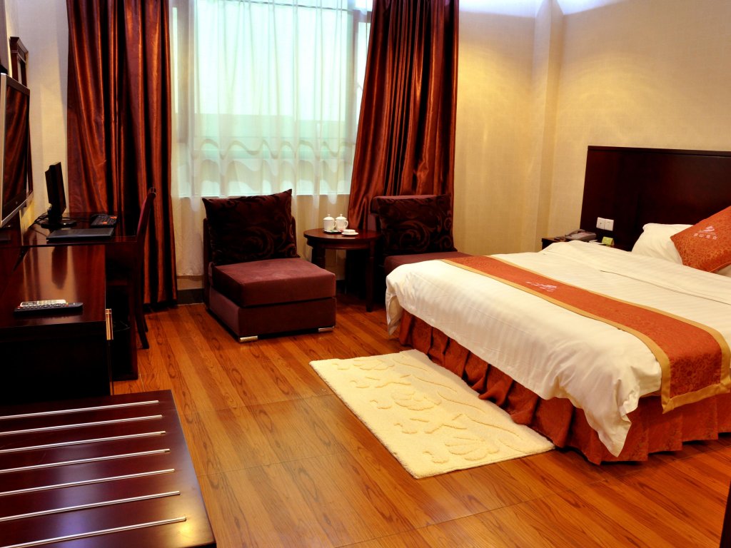 Фото отеля 2