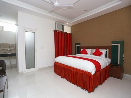 Гостиница Capital 0 18693 Hotel Levanti в Гургаоне