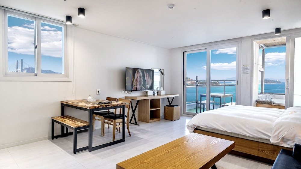 Фото Sunhill Hotel & Pension