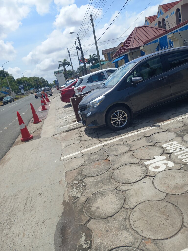 Courier services Customs Transit Shed, Accra, photo