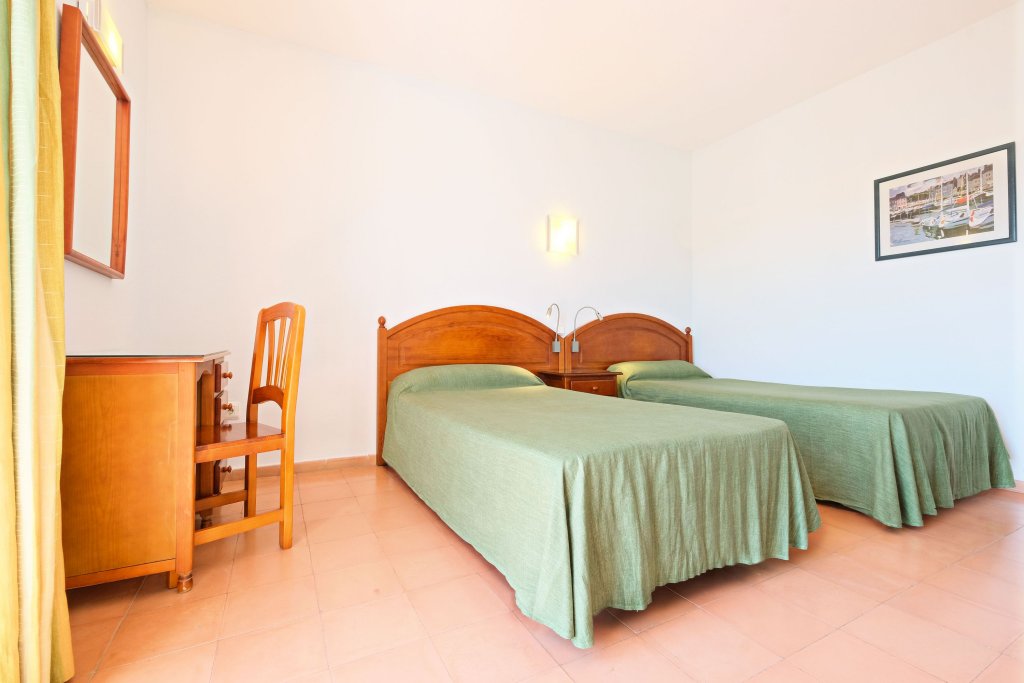 Фото AzuLine Hotel Galfi