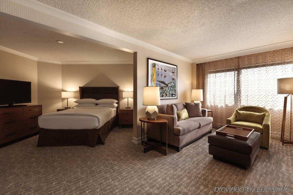 Фото Embassy Suites by Hilton Anaheim Orange