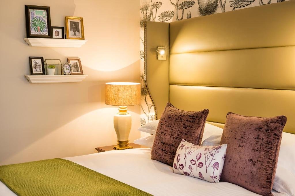 Фото The Bailey's Hotel London