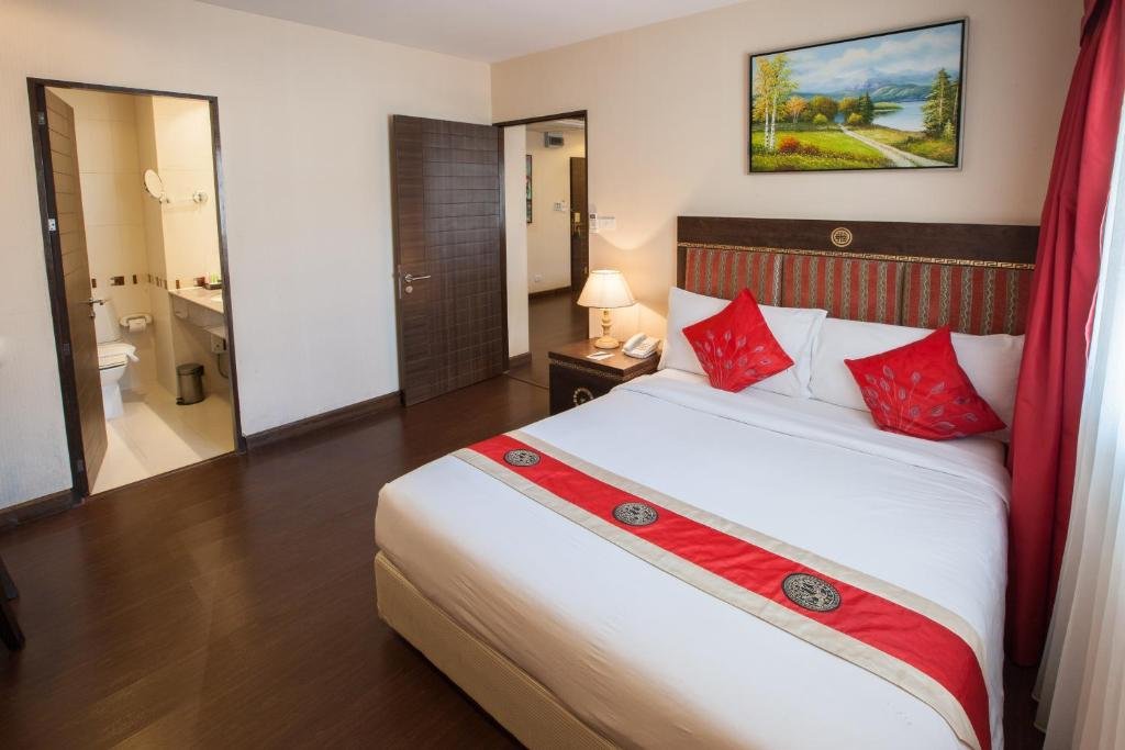 Фото Club Mahindra Mac Boutique Hotel