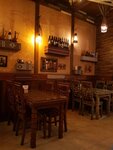 Shkhara (Shota Rustavelis gamziri, 38), cafetería