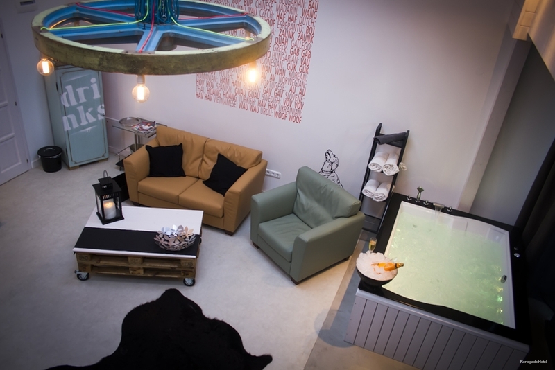 Фото Renegade Hotel