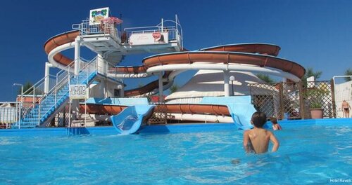 Внешний вид отеля Hotel Ravello в Римини, фото 4