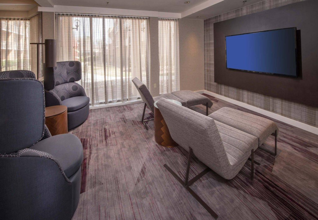 Фото Courtyard by Marriott Washington Dulles Airport Chantilly