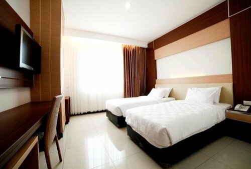 Гостиница Hotel Harmoni Tasikmalaya