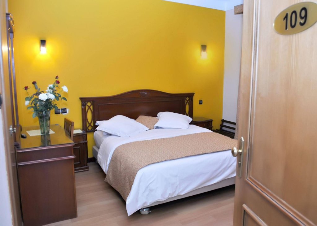 Фото Hotel Rembrandt