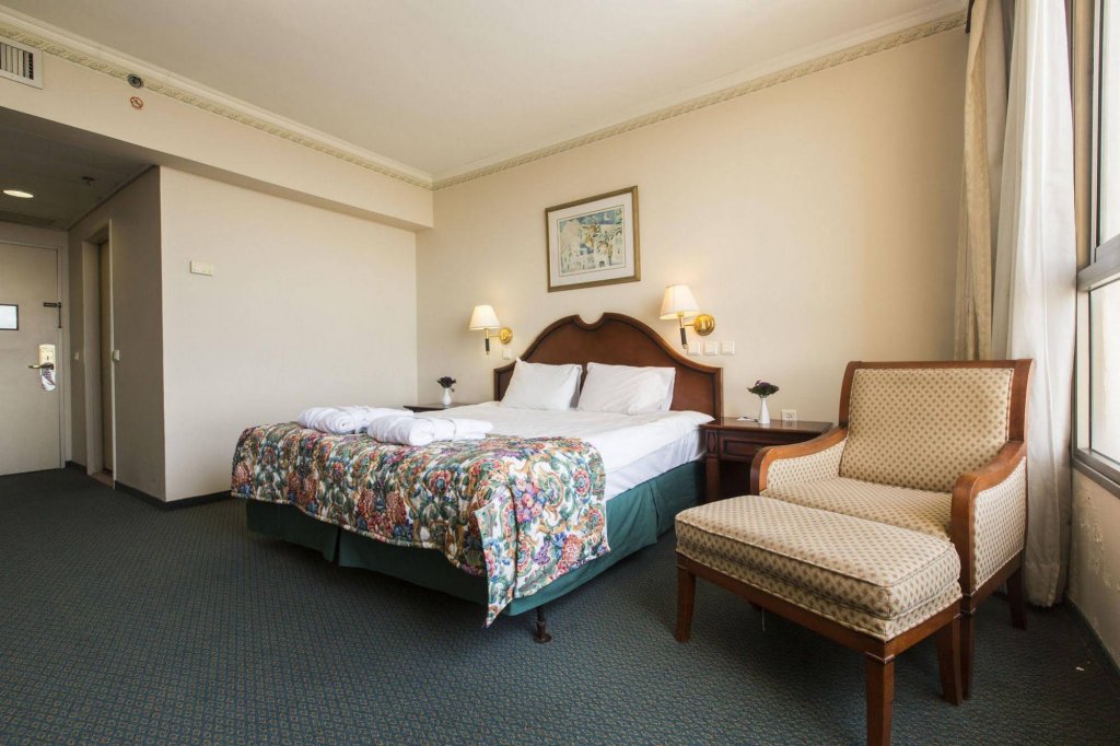 Фото Nazareth Plaza Hotel