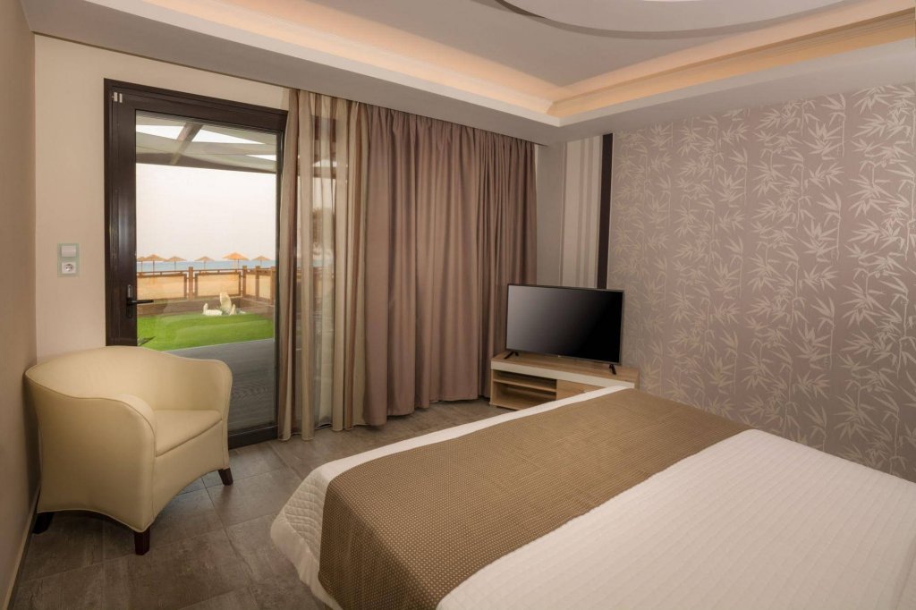 Фото Atlantis Hotel