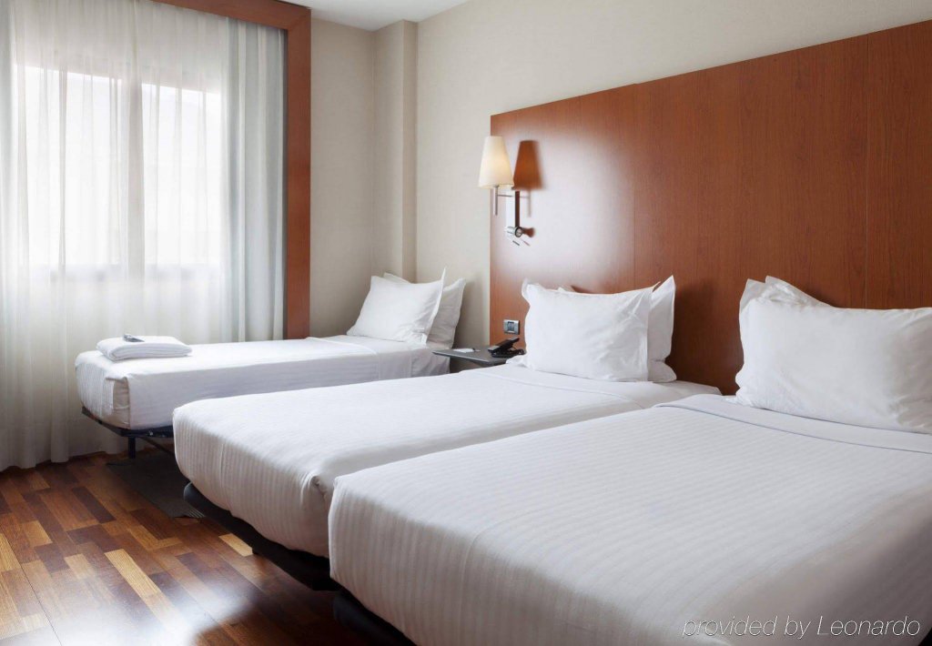 Фото Ac Hotel Sevilla Fórum by Marriott