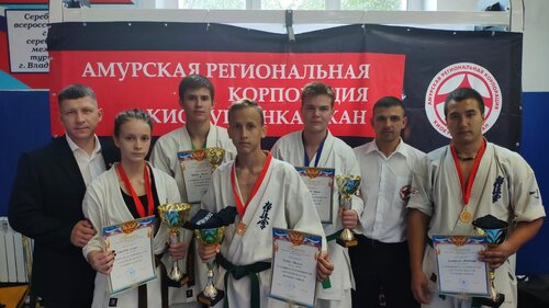 Машина благовещенск спортивный клуб