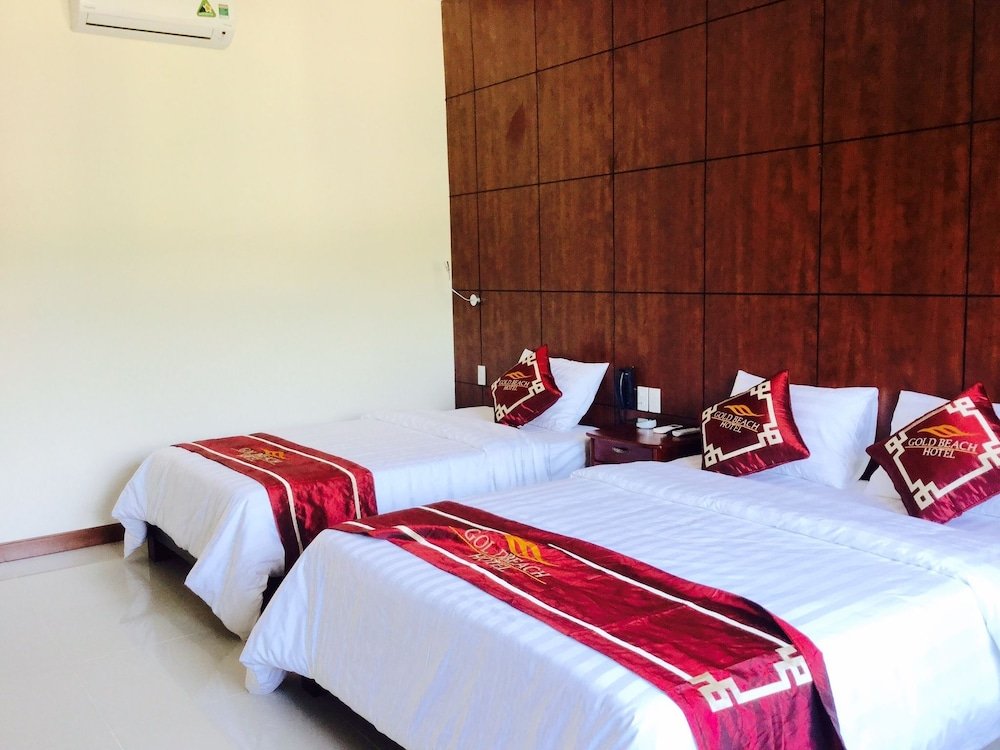 Фото Gold Beach Hotel