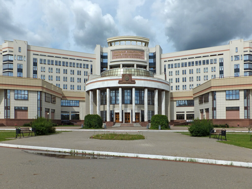 Тойота киров ломоносова