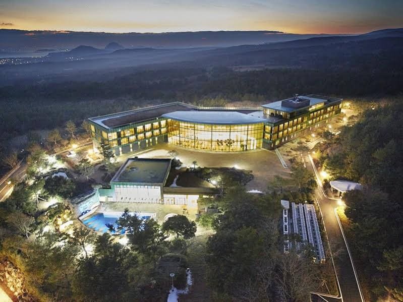 Фото We Hotel Jeju