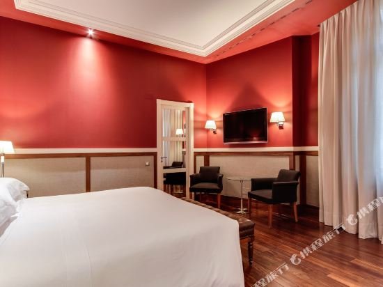 Фото Hotel 1898