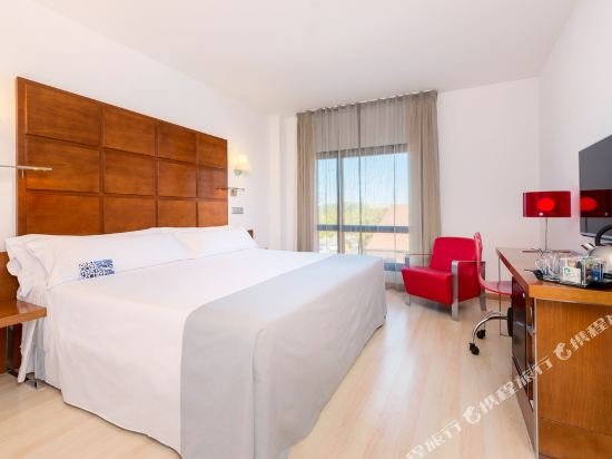 Фото Hotel Zentral Ave