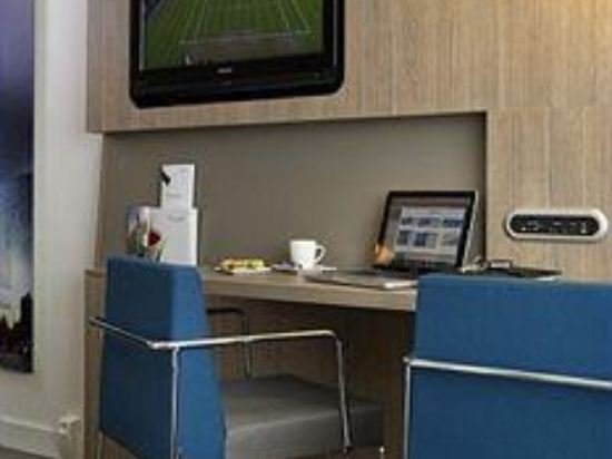 Фото Novotel Leuven Centrum