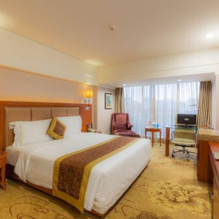 Фото Zhuhai Guotai Hotel