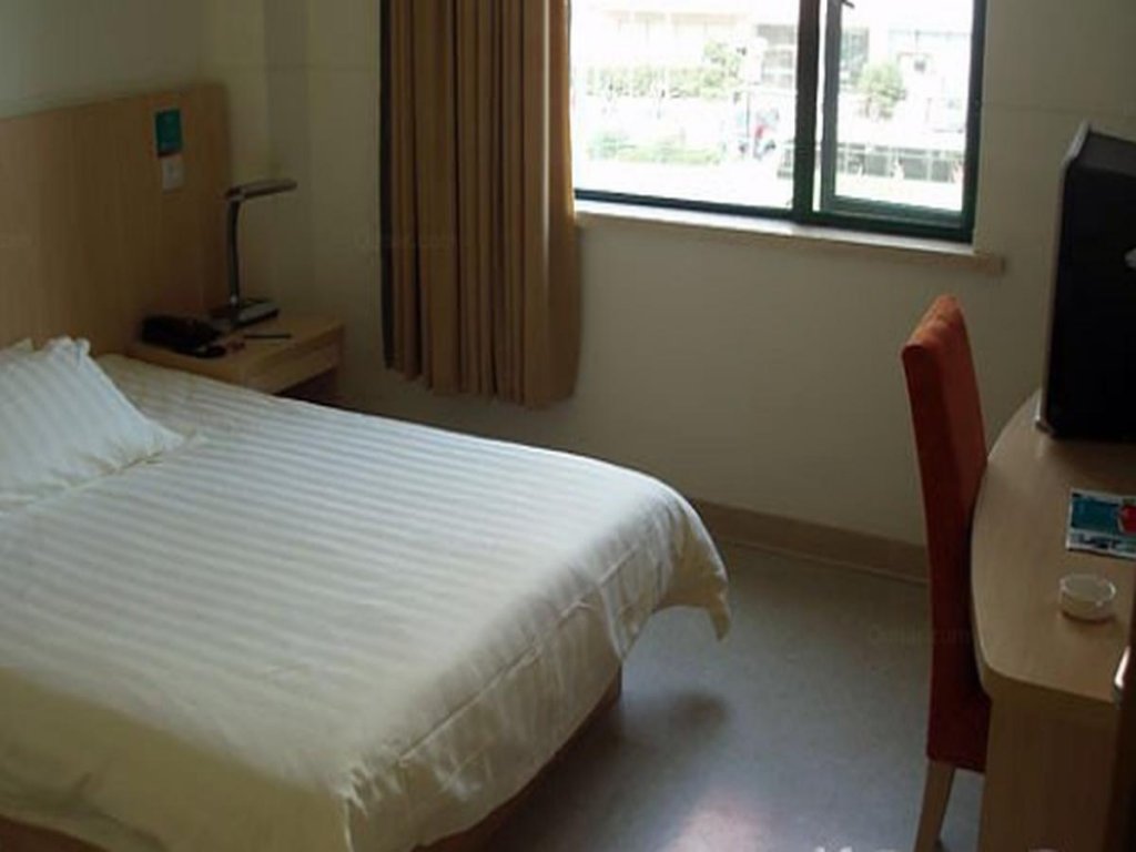 Фото Jinjiang Inn Central Wuxi Train Station