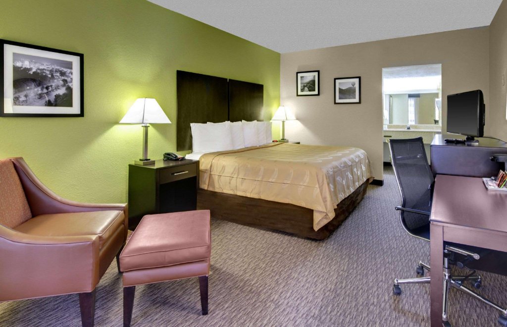 Фото Quality Inn Asheville Downtown Tunnel Road