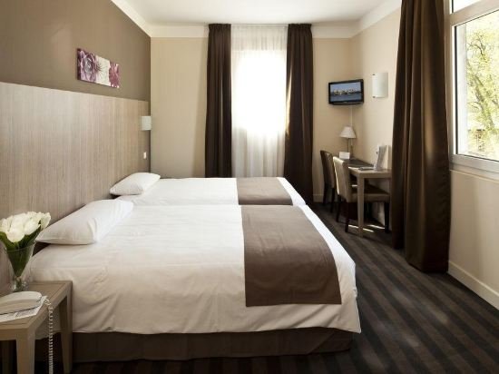 Фото Bristol Hôtel Avignon