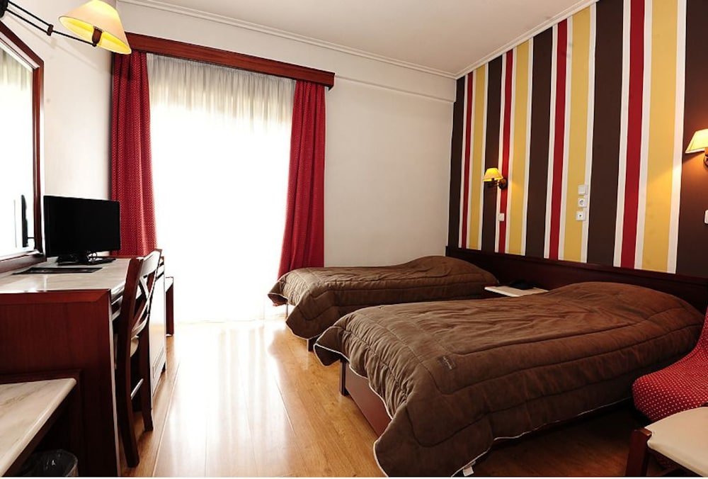 Фото Achillion Hotel