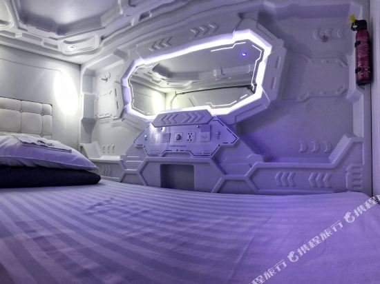 Фото Aloha Capsule Hotel