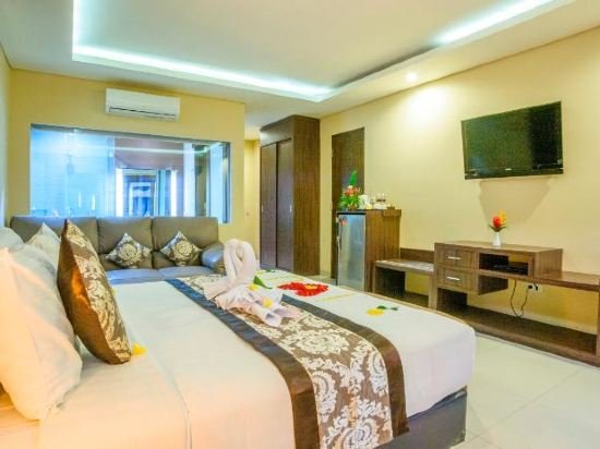 Фото D'Penjor Seminyak Hotel