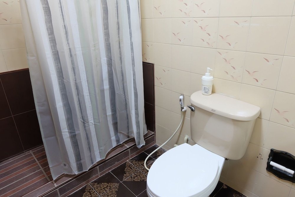 Фото Asoke Montri Hostel