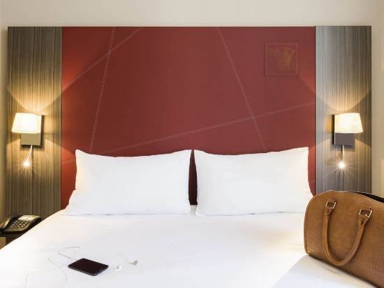 Фото ibis Styles Nantes Centre Place Graslin Hotel