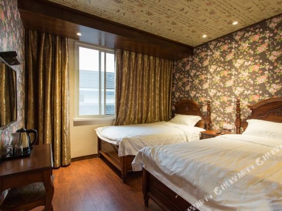 Фото Westlake Hostel Man Juelong branch